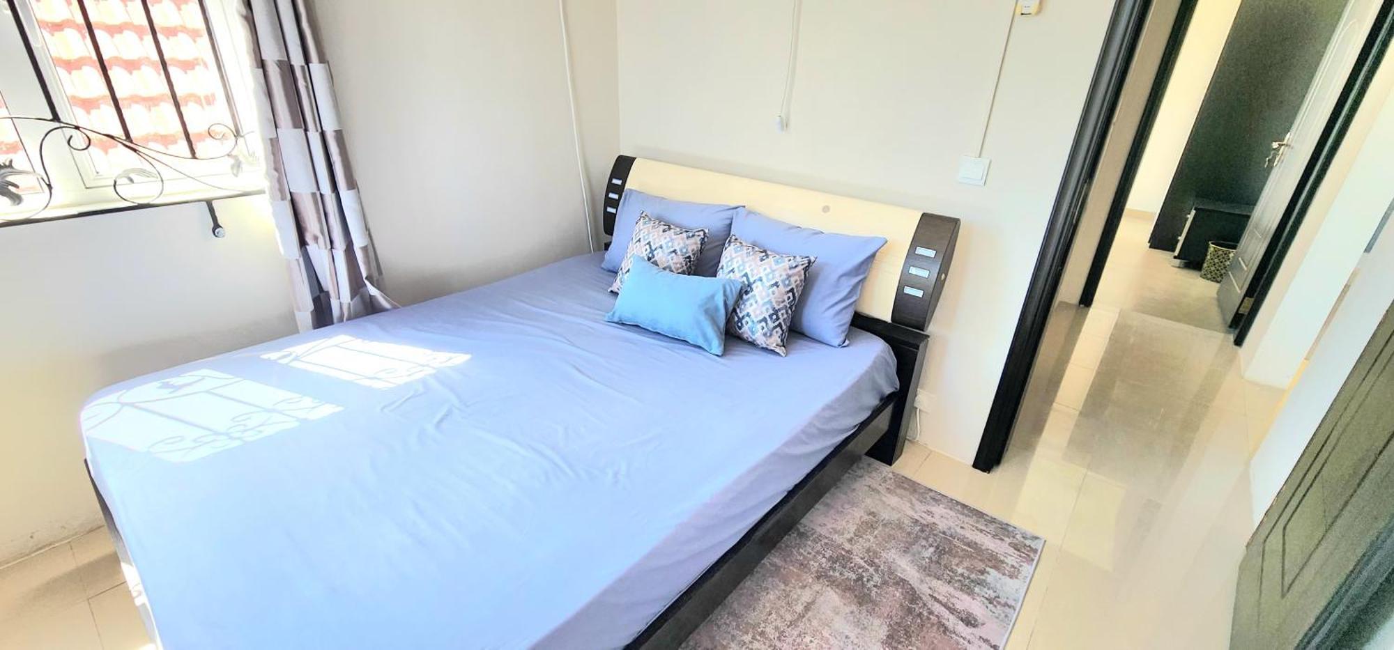 Number 7, 2Nd Floor, Pebble Bay Apartments With Garden View 格兰贝伊 外观 照片